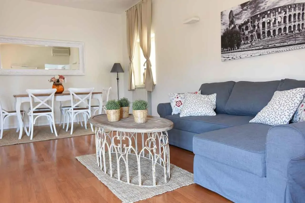 Romantic Flat Near Metro Flaminio 0*, Rome Italy